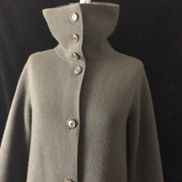 Akris Sweaters - Women’s Vintage 100% Cashmere Sweater Coat Sz 4 See all pictures for details.
